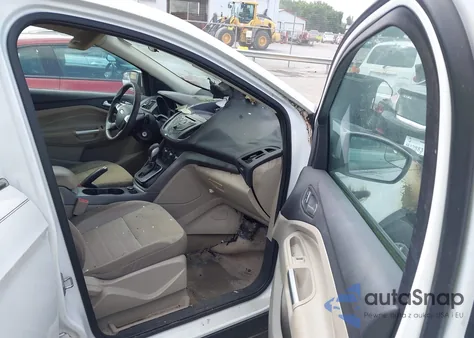 2014 Ford Escape Se из США, поврежденный, VIN 1FMCU9GX8EUB16857